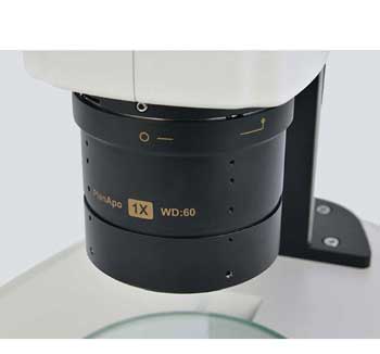 Research stereozoom microscope